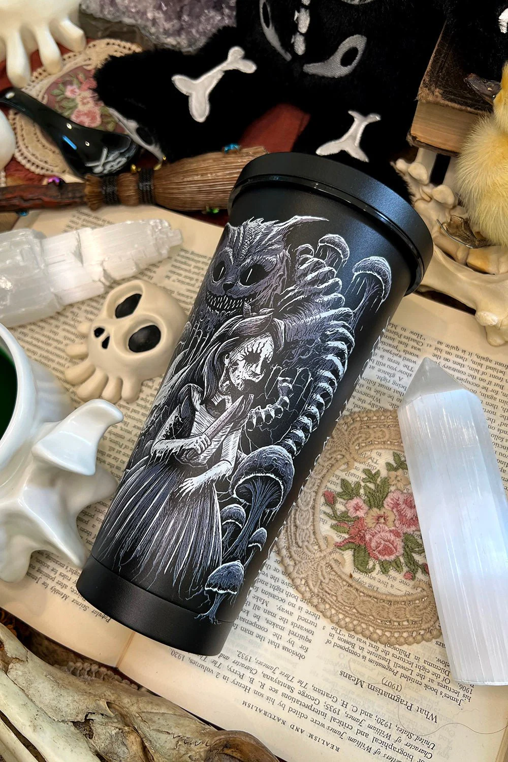 Alice in Wonderland Cold Brew Tumbler with Straw - Image 10