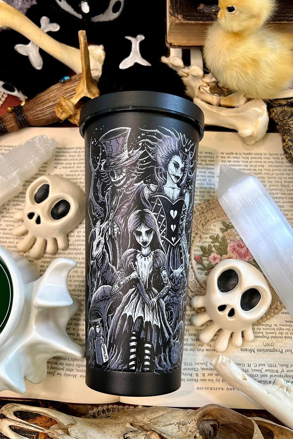 Alice in Wonderland Cold Brew Tumbler with Straw - Image 3