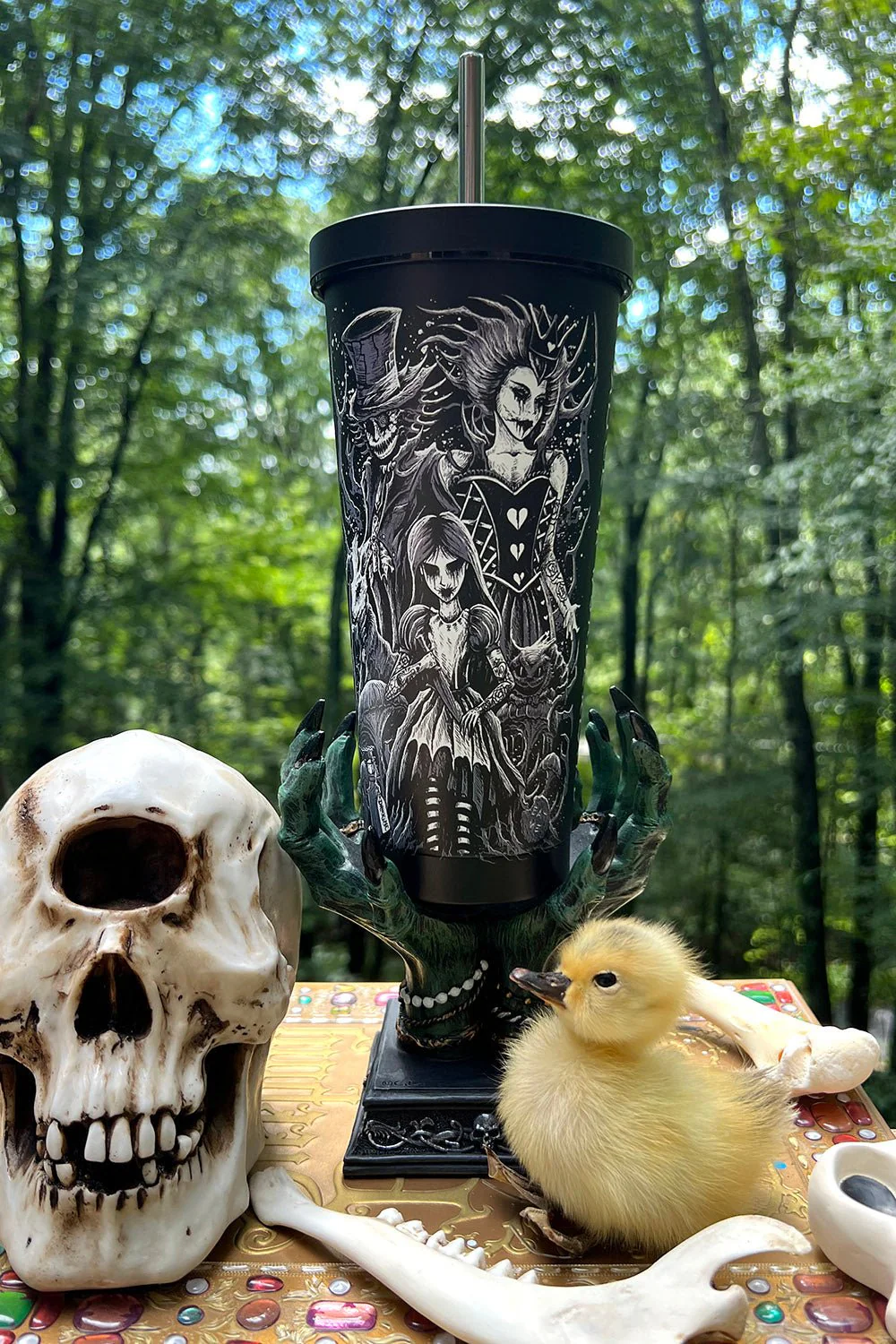 Alice in Wonderland Cold Brew Tumbler with Straw - Image 6