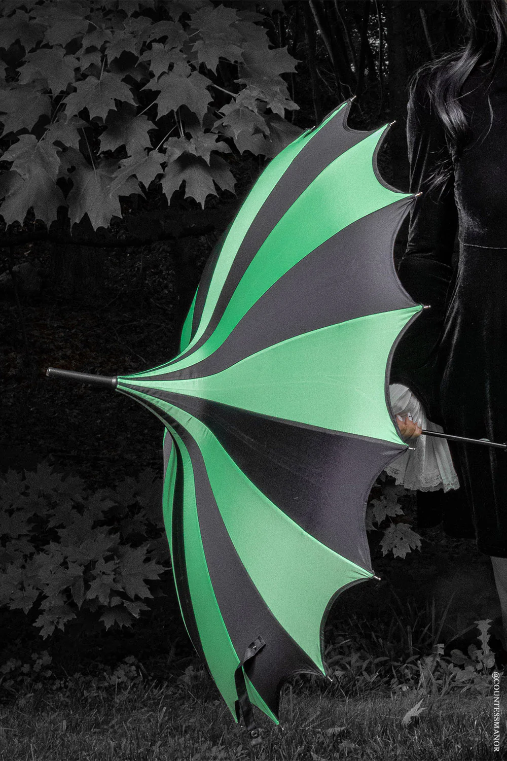 Batwing Pagoda Umbrella [BLACK/GREEN STRIPED] - Image 2