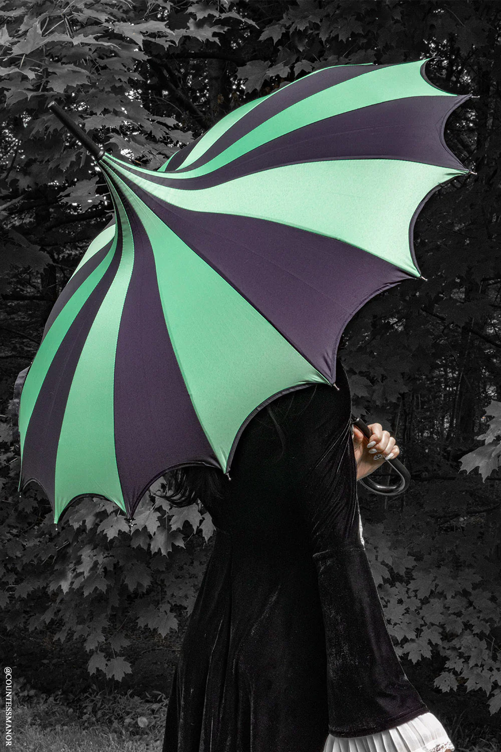 Batwing Pagoda Umbrella [BLACK/GREEN STRIPED] - Image 5
