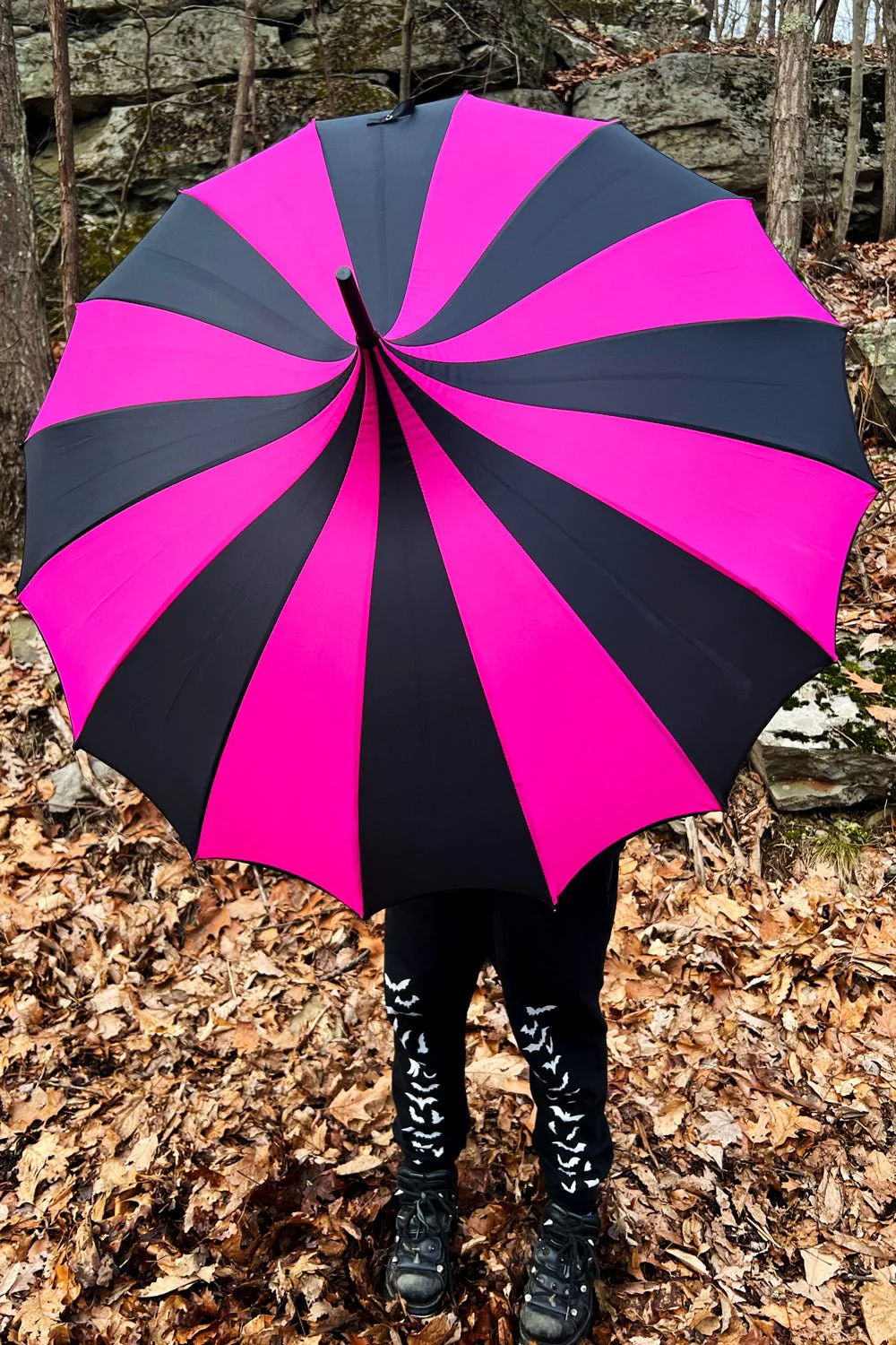 Batwing Pagoda Umbrella [BLACK/HOT PINK STRIPED] - Image 13