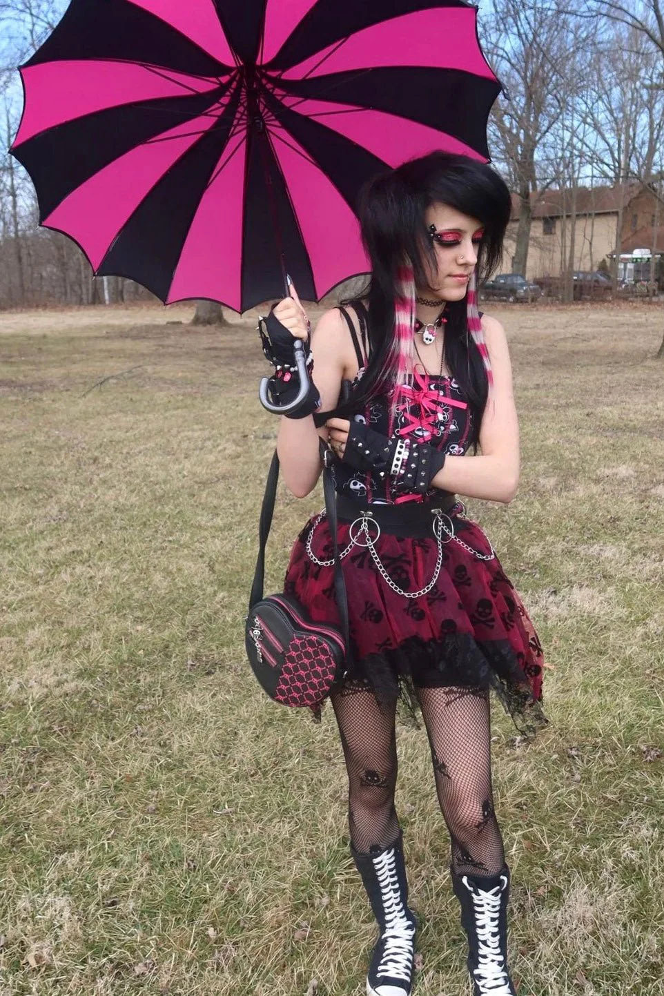 Batwing Pagoda Umbrella [BLACK/HOT PINK STRIPED] - Image 16