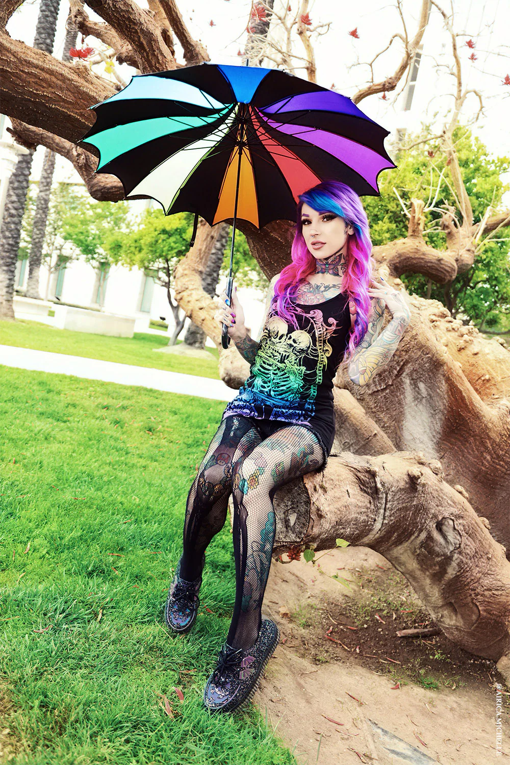 Batwing Pagoda Umbrella [Goth Rainbow] - Image 14