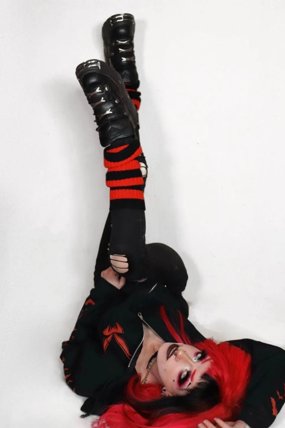 Bloodthirst Striped Leg Warmers [BLACK/RED] - Image 5