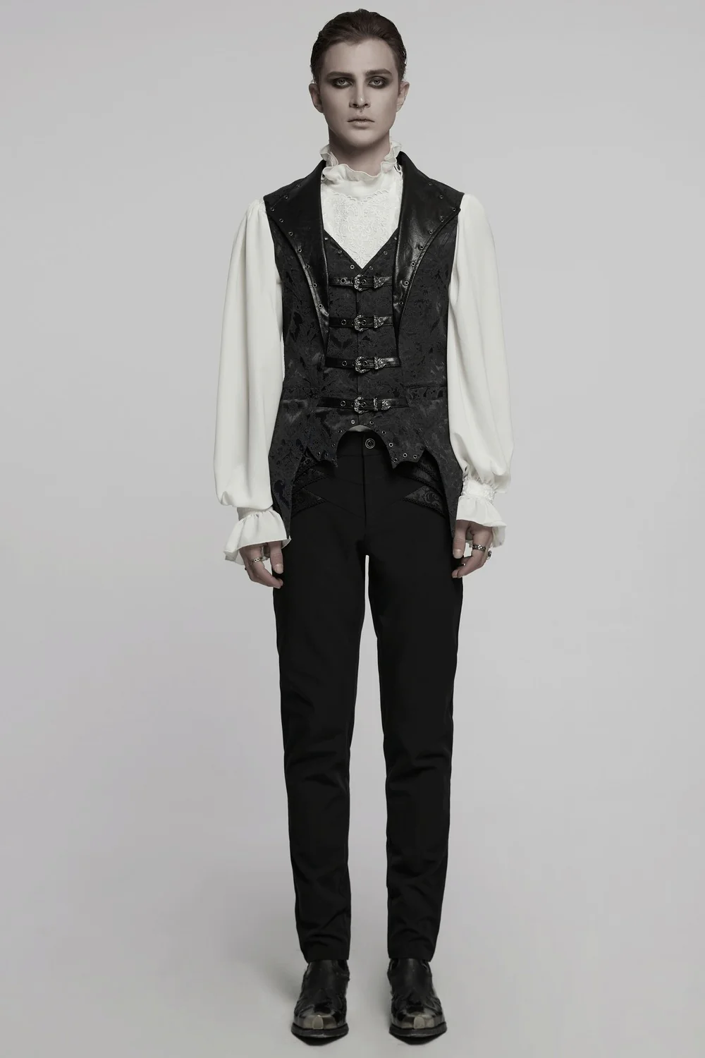 Castle Dracul Bat Hem Vest - Image 4