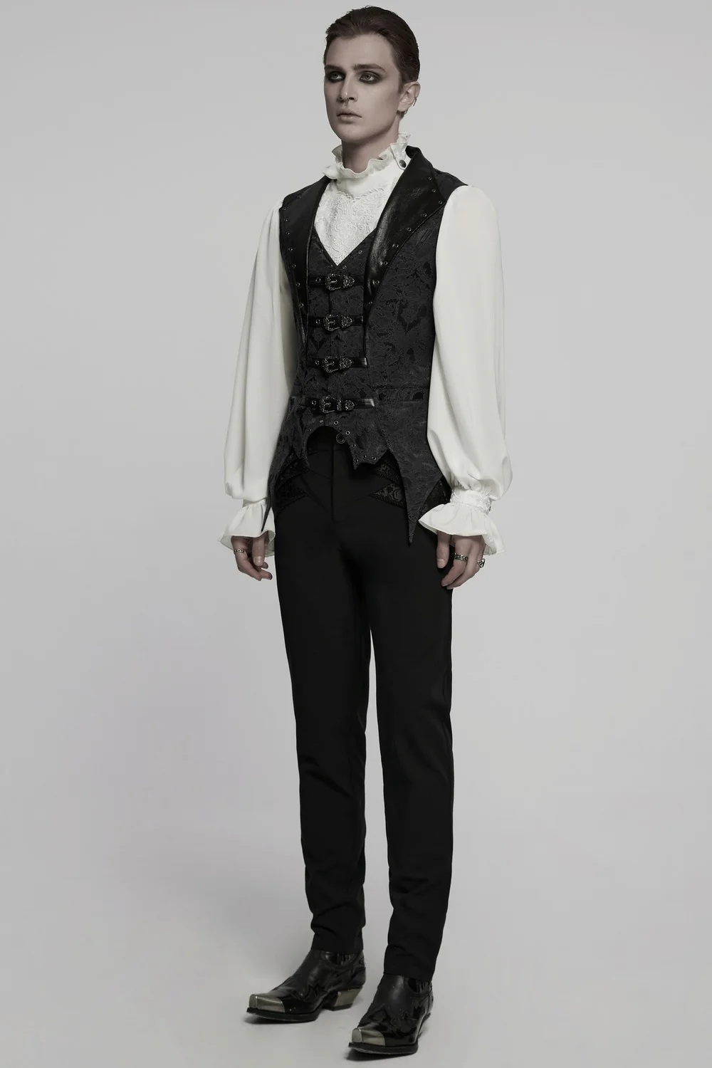 Castle Dracul Bat Hem Vest - Image 8