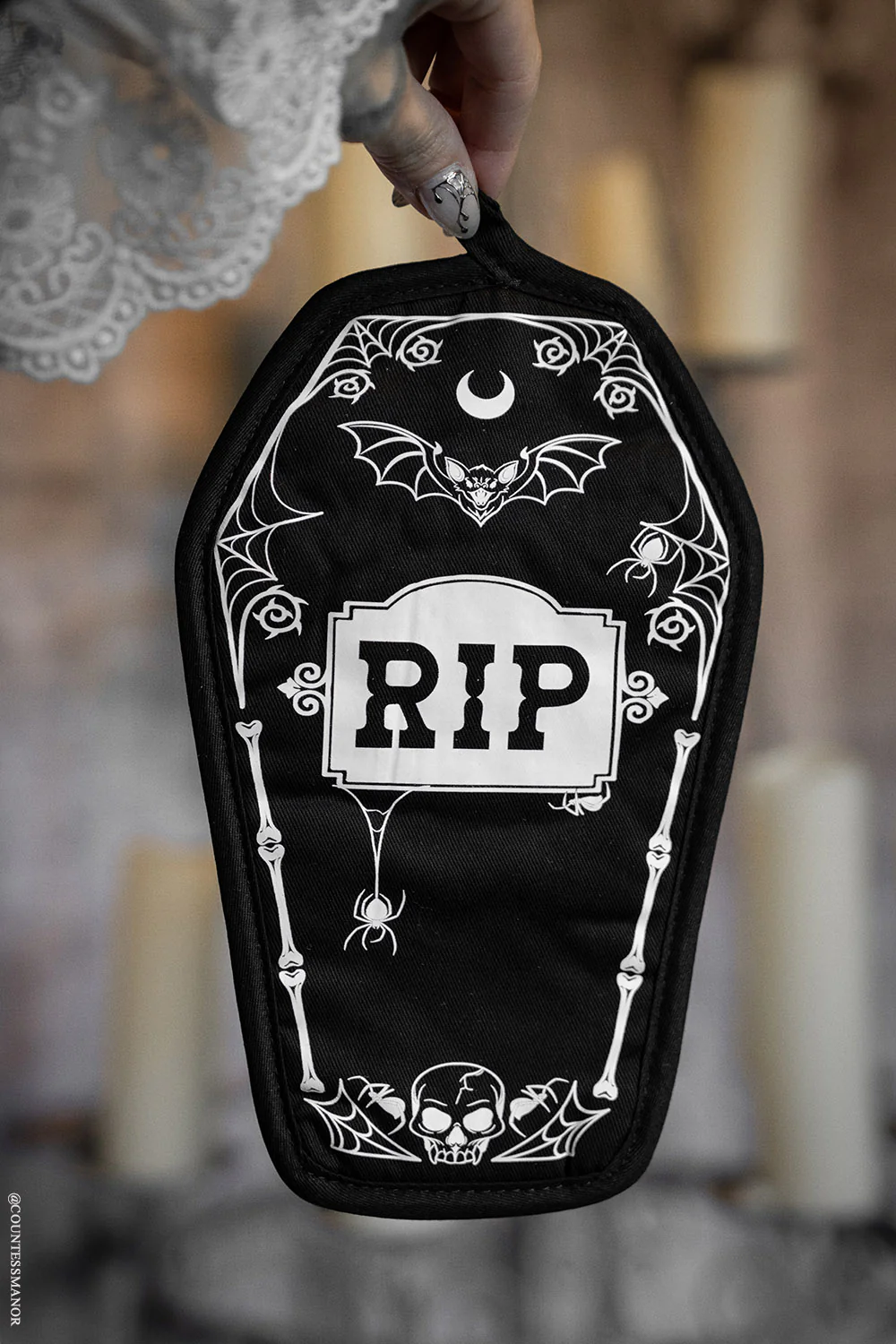 Cemetery Pot Holders Set - Image 2