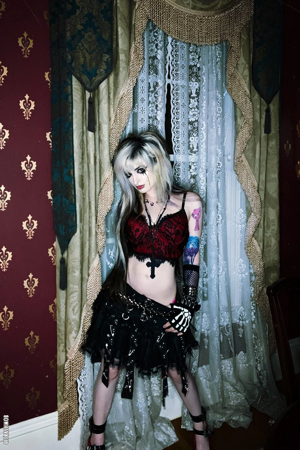 Chai Mini Skirt [BLACK/BLACK] - Image 10