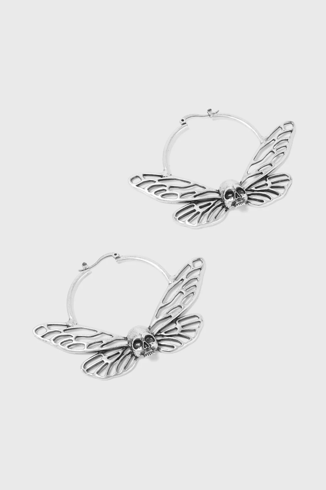Cicada Curse Earrings [SILVER] - Image 3