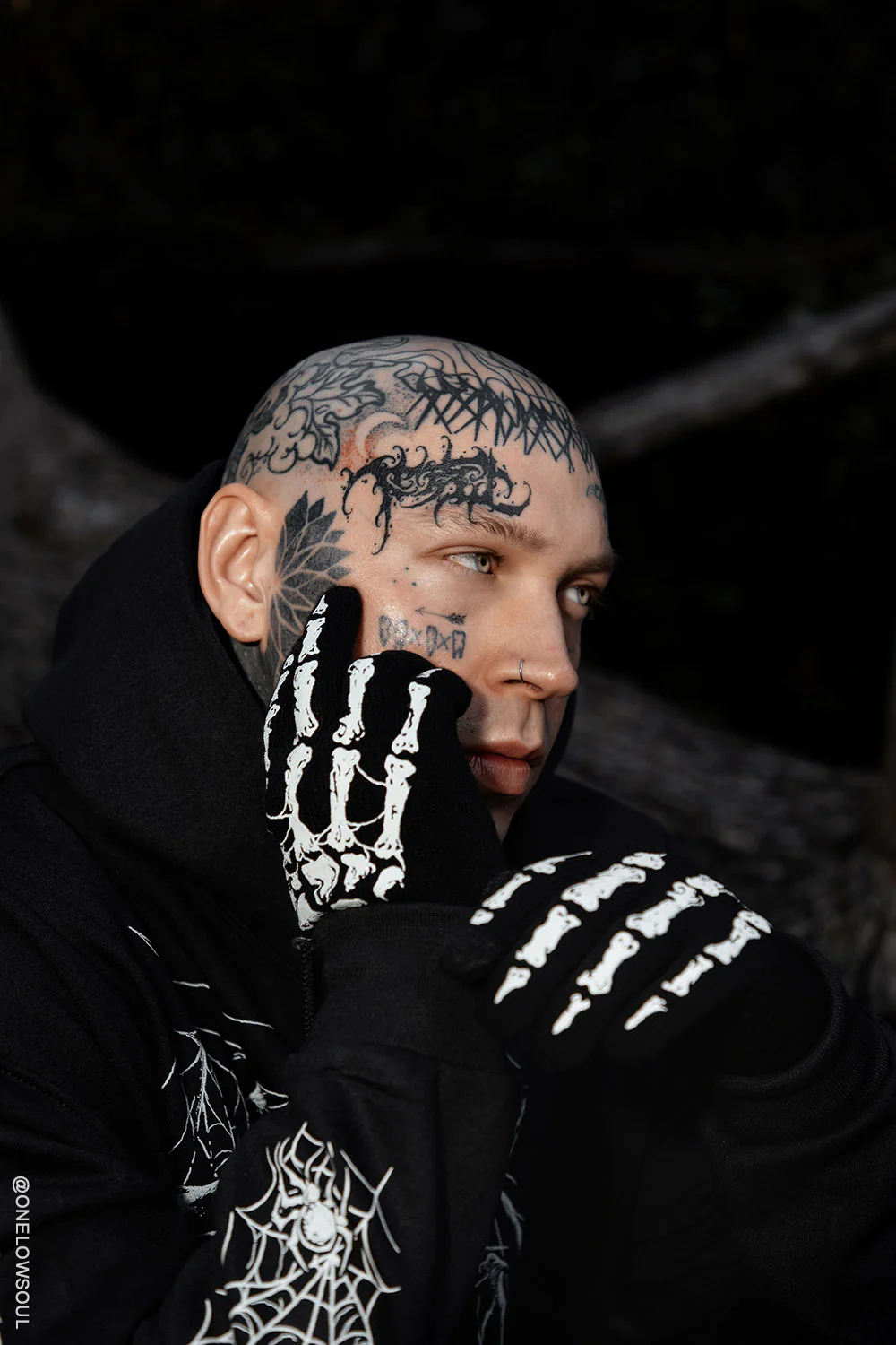 Dead Inside Skeleton Gloves [Full Finger] - Image 8