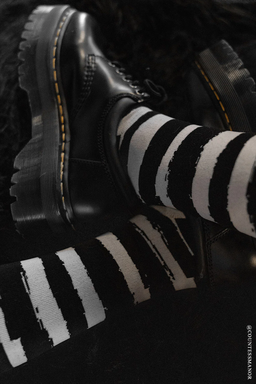Creepy Crew Socks [Bone/Black Stripes] - Image 4