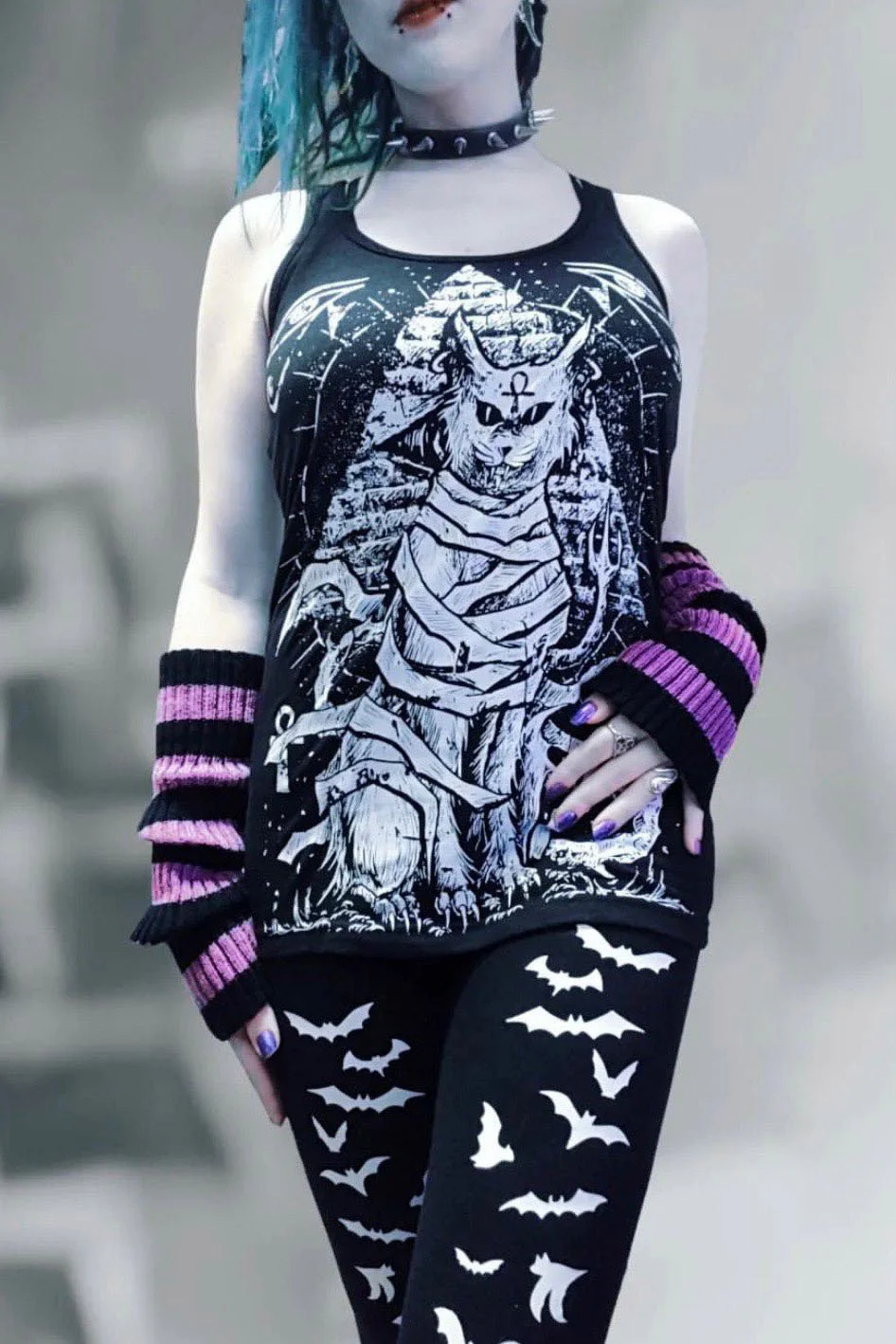Dead Violets Striped Leg Warmers [Black/Purple] - Image 11