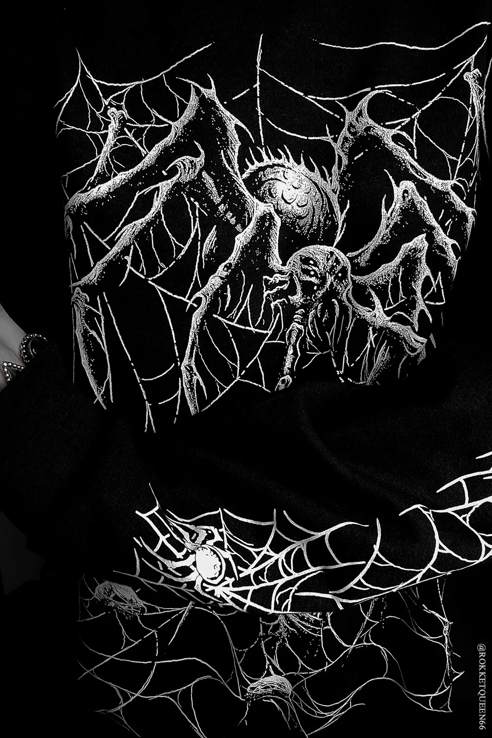 Death Spider Sweatshirt [Spiderweb Sleeves] - Image 7