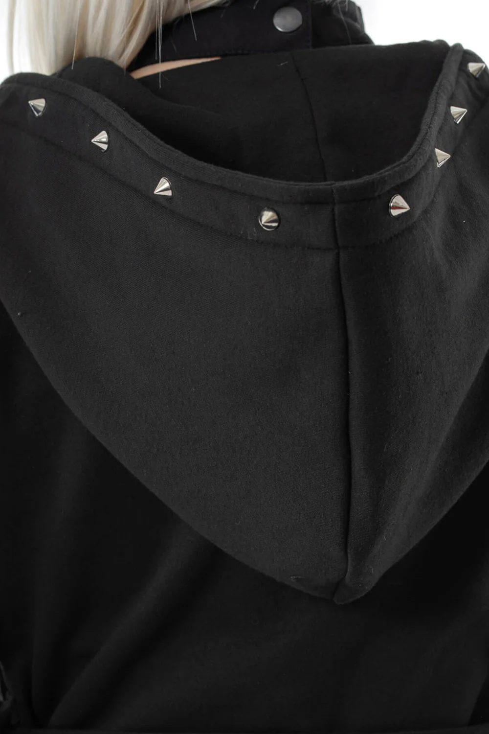 Eliora Hood - Image 4
