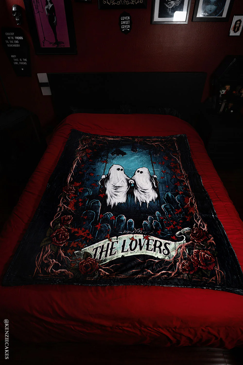 Ghost Love Throw Blanket - Image 5