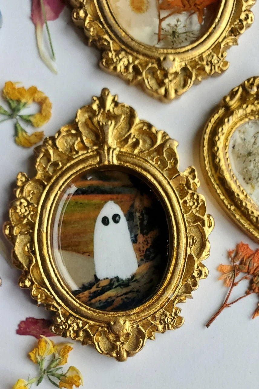 Ghosts on Vacation Hand-painted Mini Art [Mystery Item] - Image 2