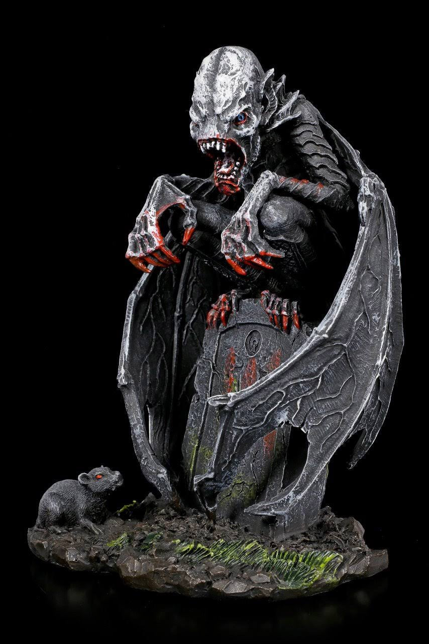 Graveyard Vampire Sculpture - Image 2