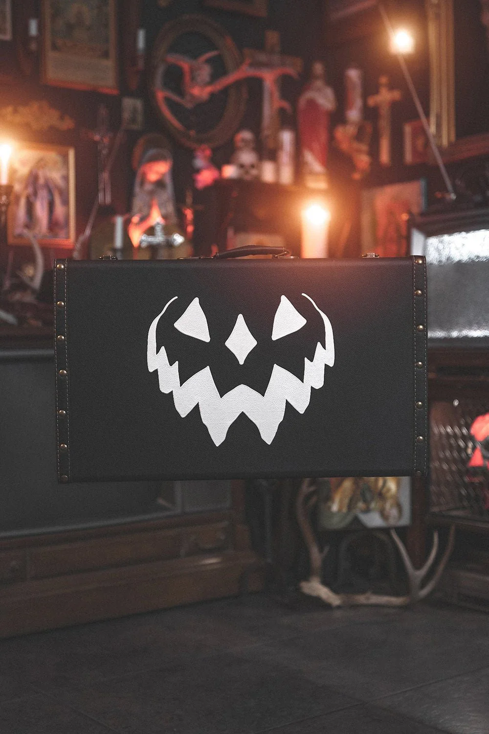 Haunted Hallows Trunk [BLACK/SPIDERWEBS]