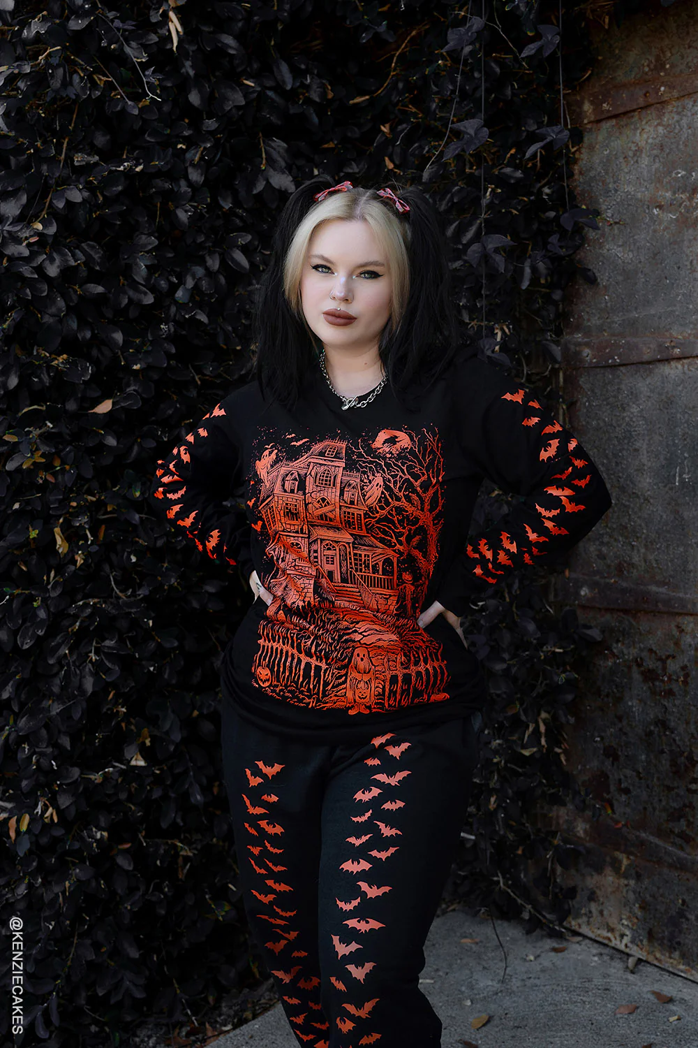 Haunted Mansion T-shirt [PUMPKIN ORANGE] - Image 2