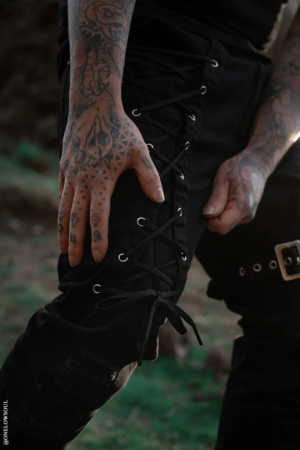 Inquisition Shredded Skinny Jeans [Unisex] - Image 9
