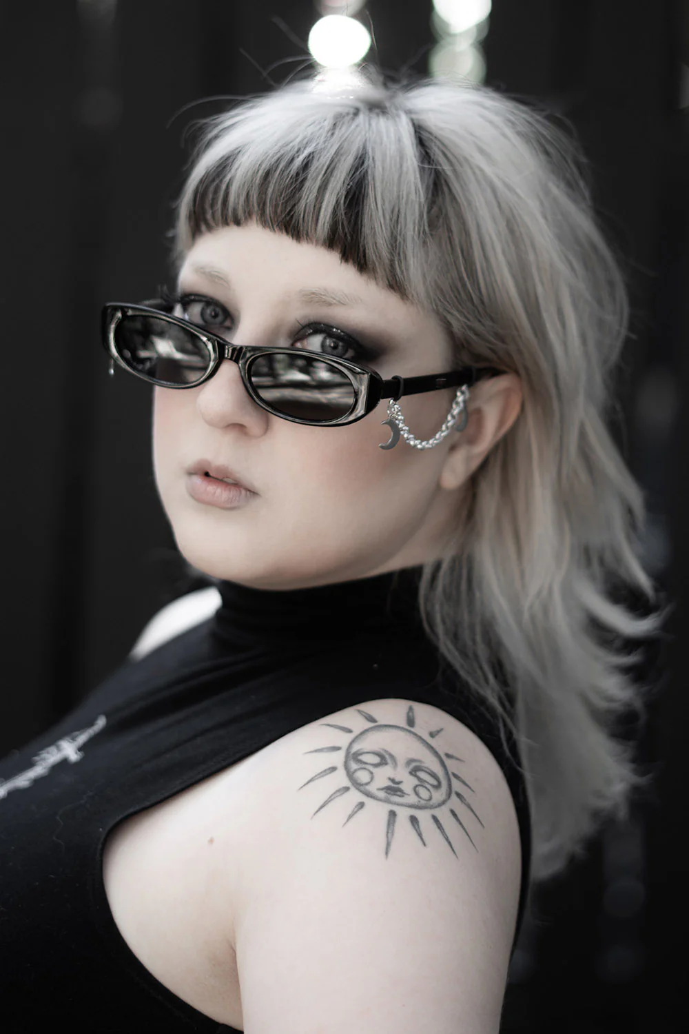 False Idol Sunglasses - Image 3
