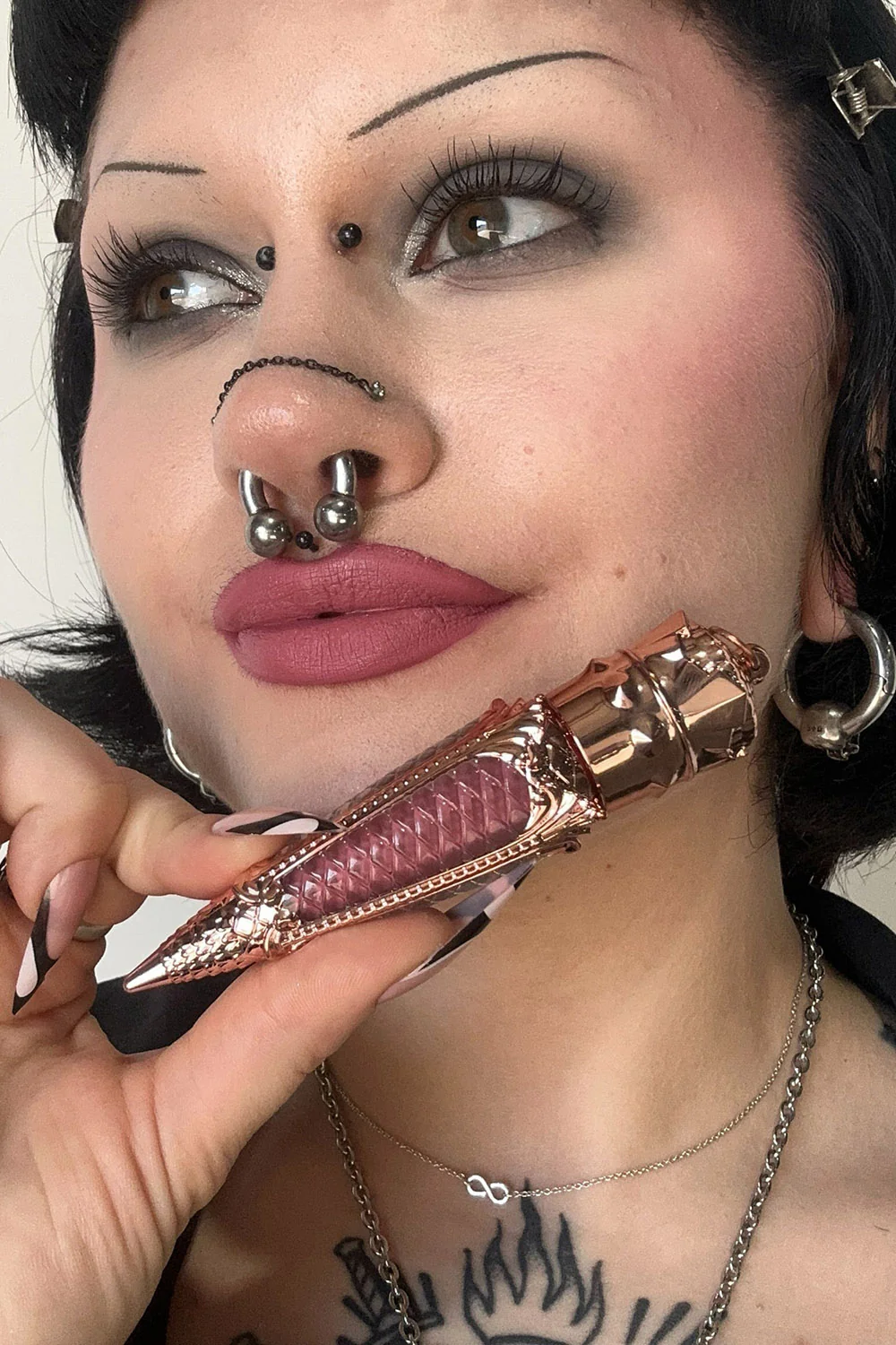 Liquid Luxe Velvet Lipstick [Glow Up] - Image 2
