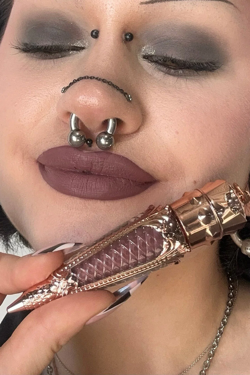 Liquid Luxe Velvet Lipstick [Lip Goals] - Image 4