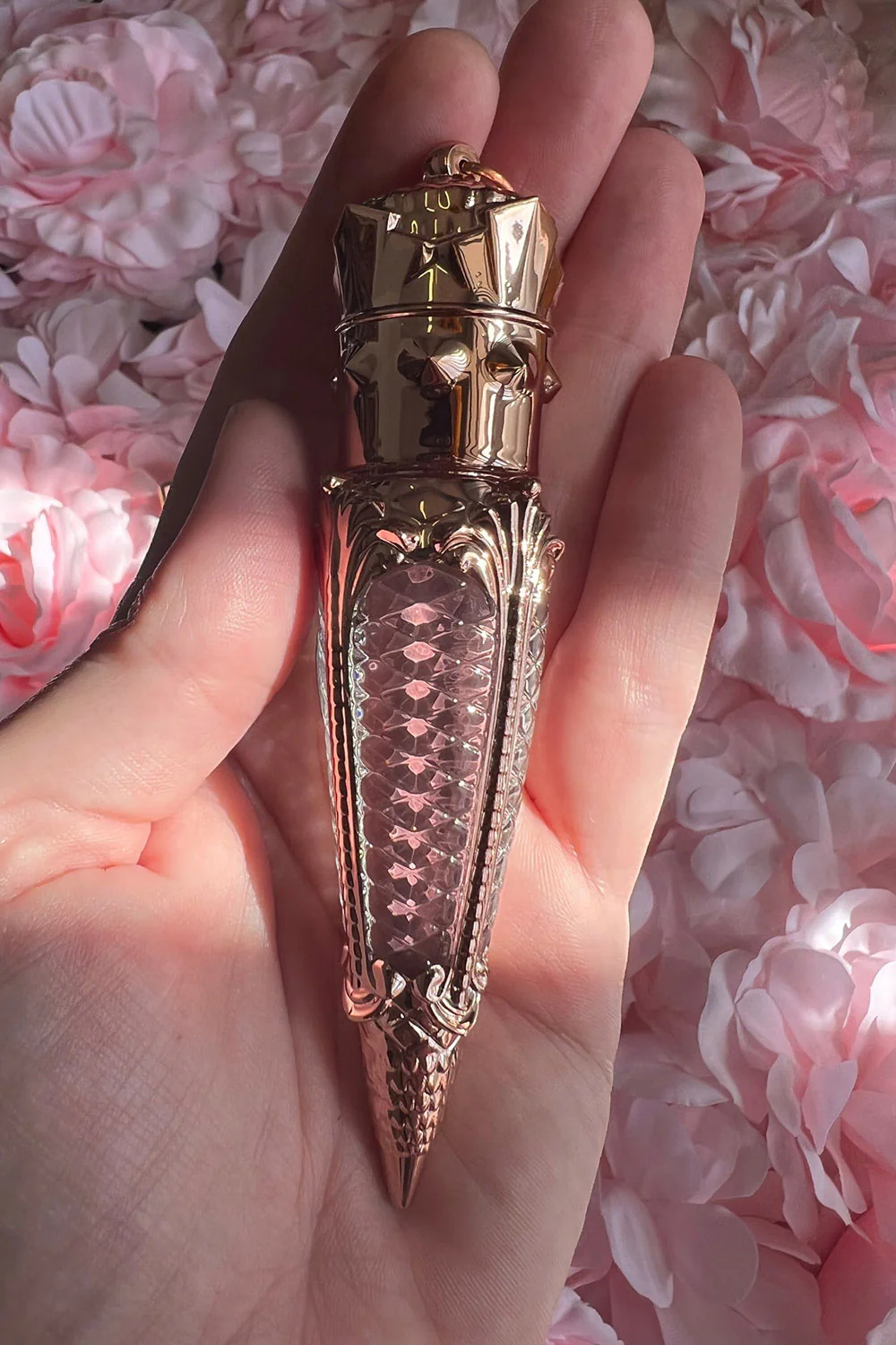 Liquid Luxe Velvet Lipstick [Lip Goals] - Image 5
