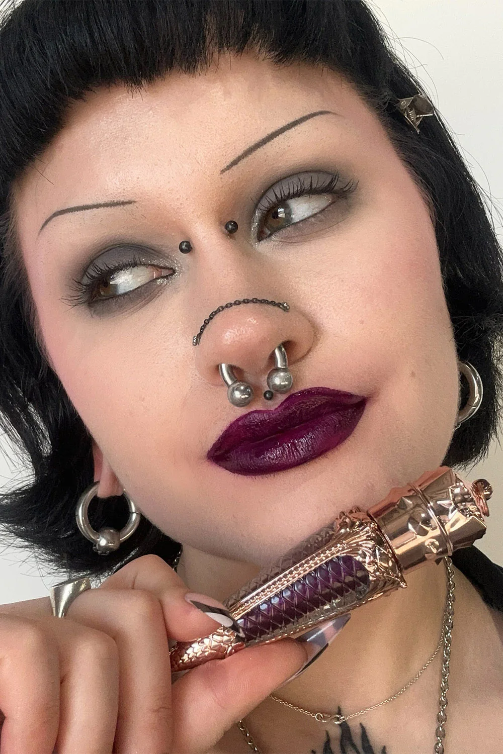 Liquid Luxe Velvet Lipstick [Purple Glitz] - Image 5