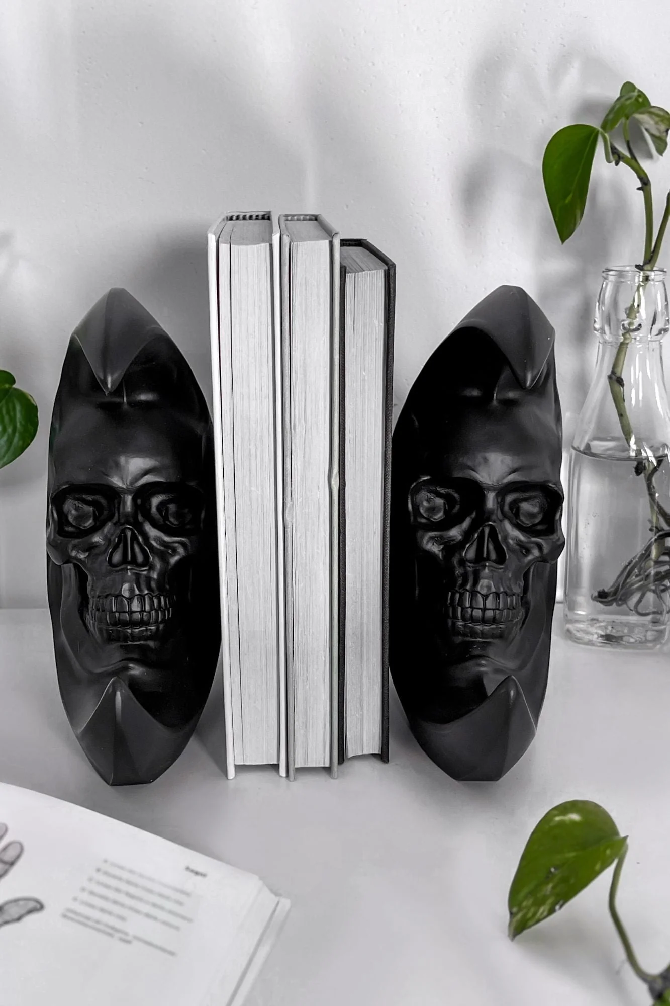 Luna Morte Bookends - Image 4