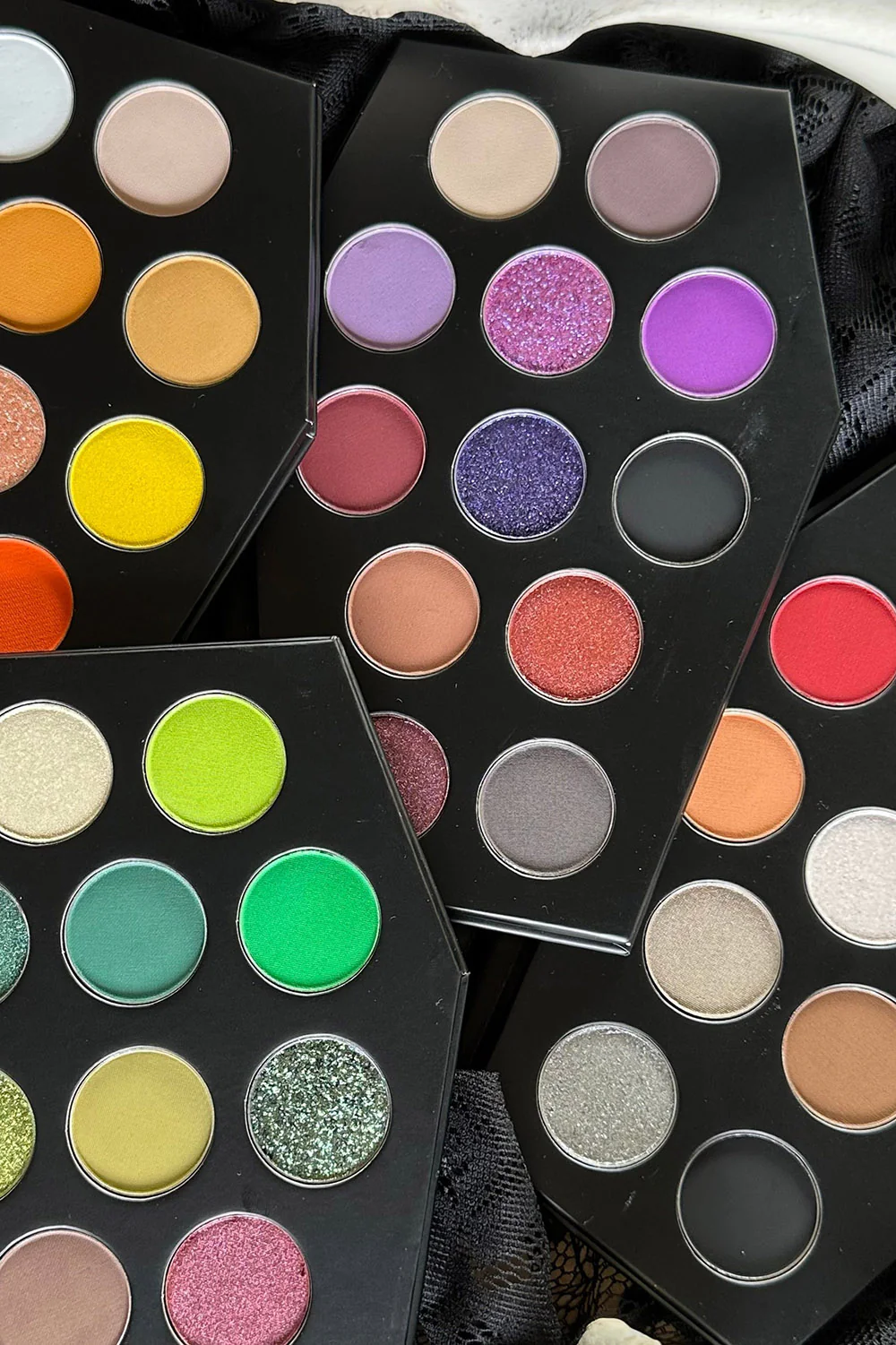Moon Goddess Coffin Eyeshadow Palette - Image 9