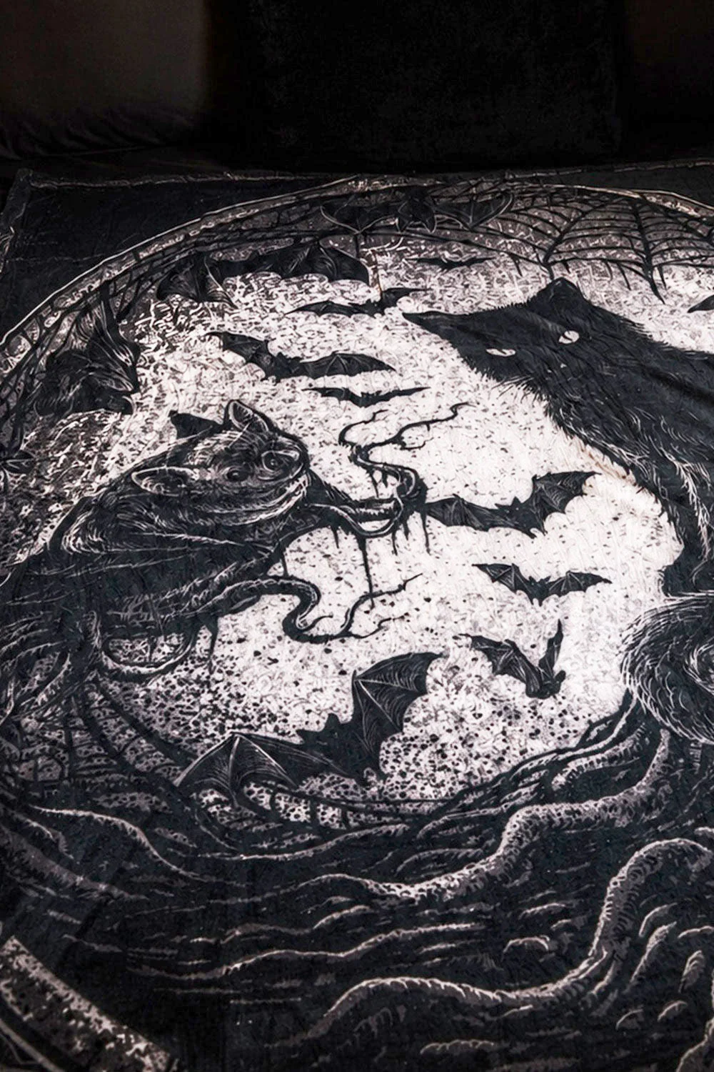 Nocturnal Creatures Throw Blanket - Image 4