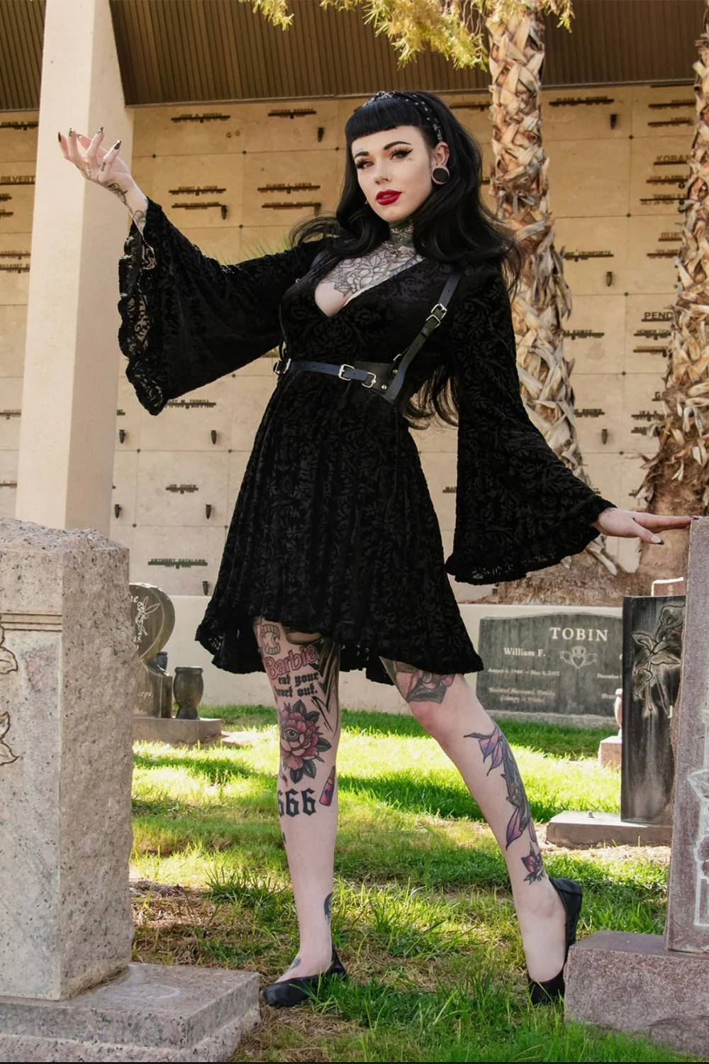 Nynx Vegan Leather Harness - Image 2