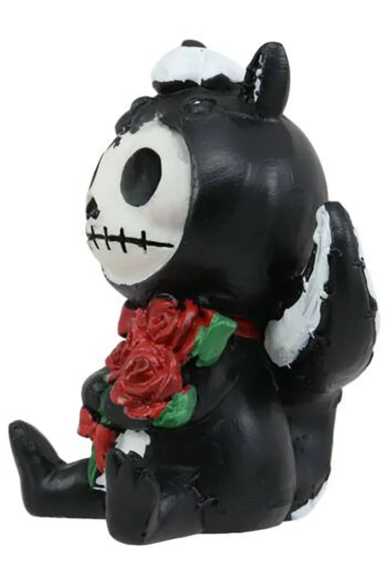 Odo the Skunk Statue - Image 3