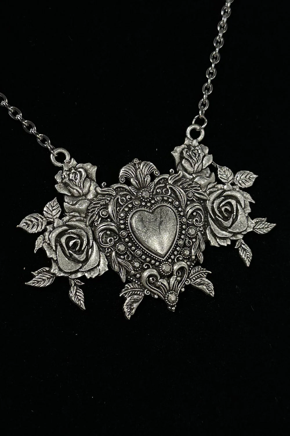 Queen of Hearts Necklace - Image 2