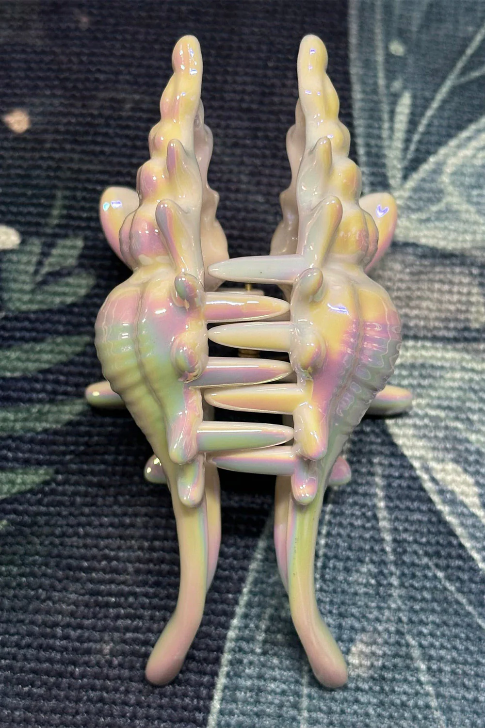 Shelly - Iridescent Shell Hair Clip - Image 6