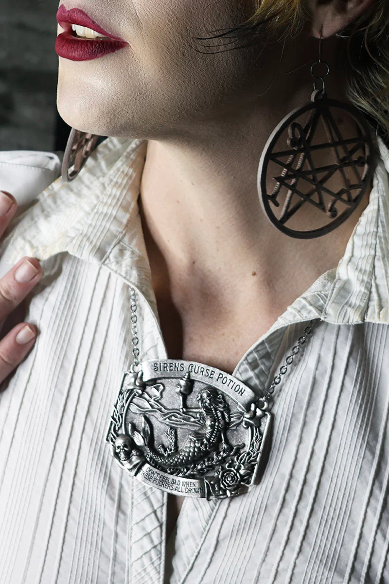 Siren's Curse Necklace [Mother of Hades x VampireFreaks] - Image 3