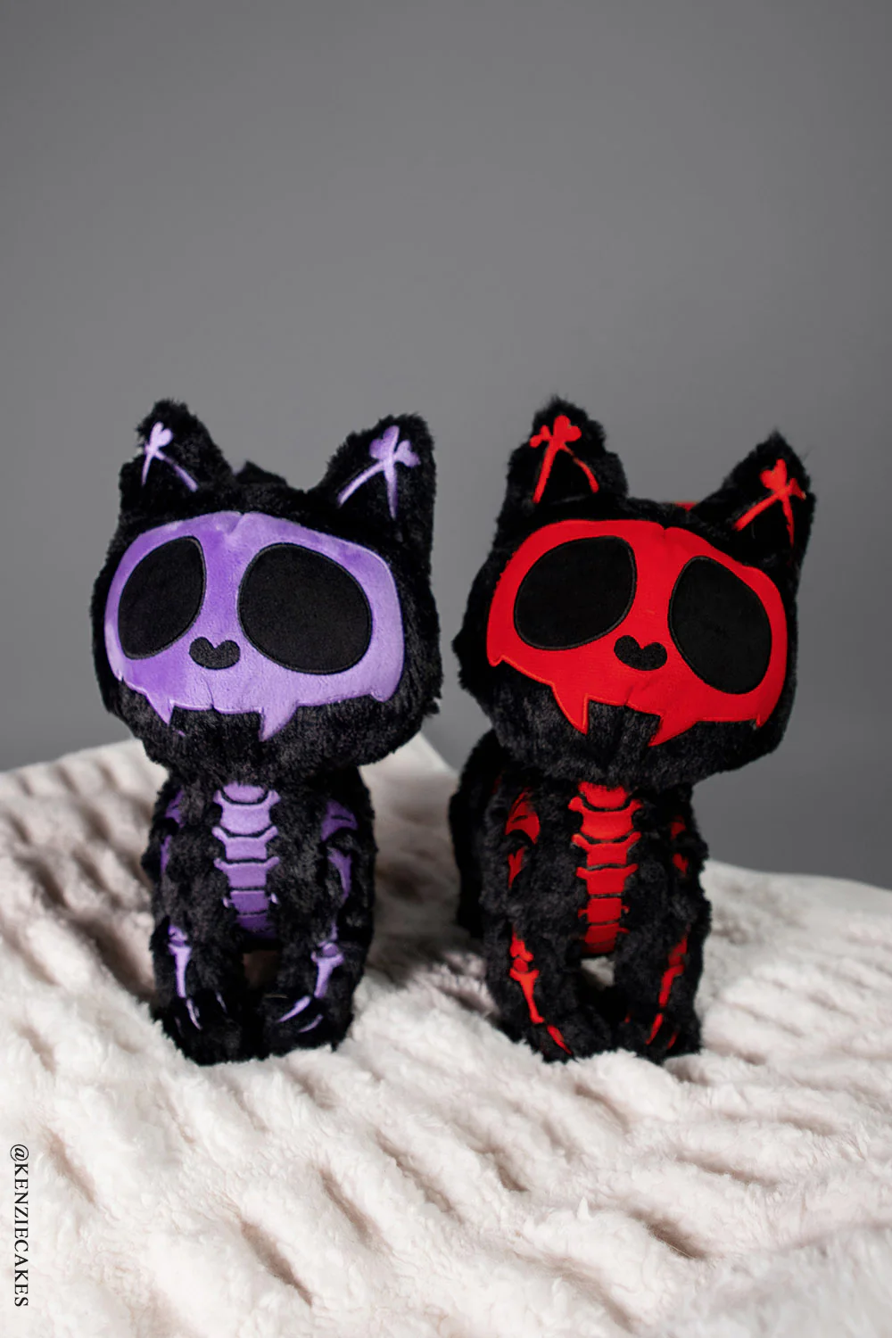 Skelekitty Plush Toy [Red Bones Limited Edition] - Image 10