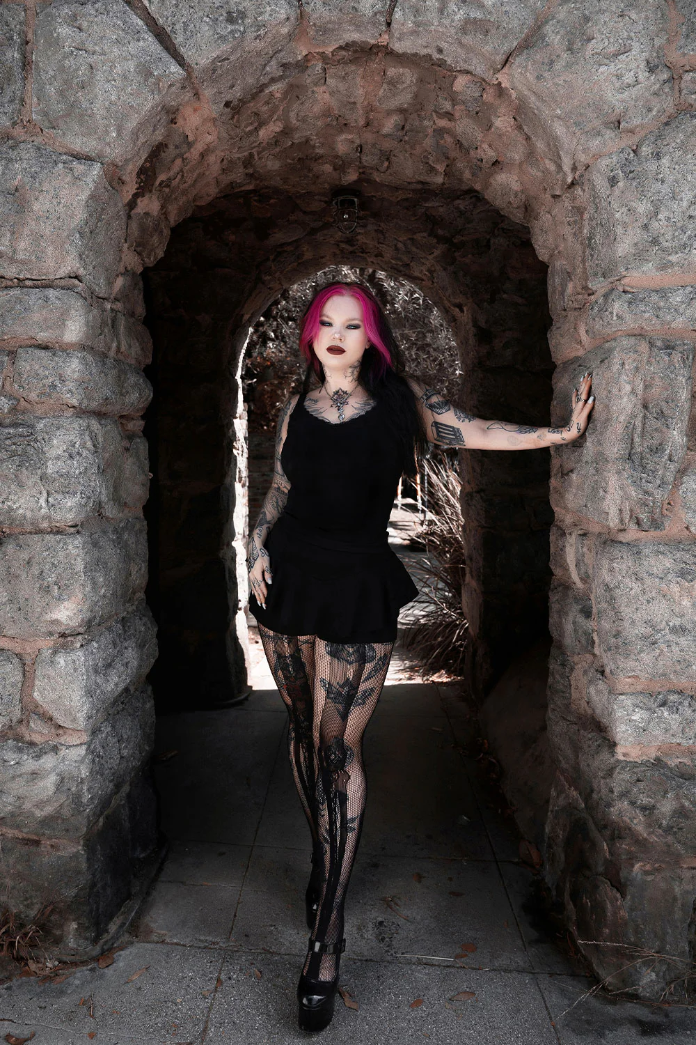 Skeleton Fishnet Tights - Image 5