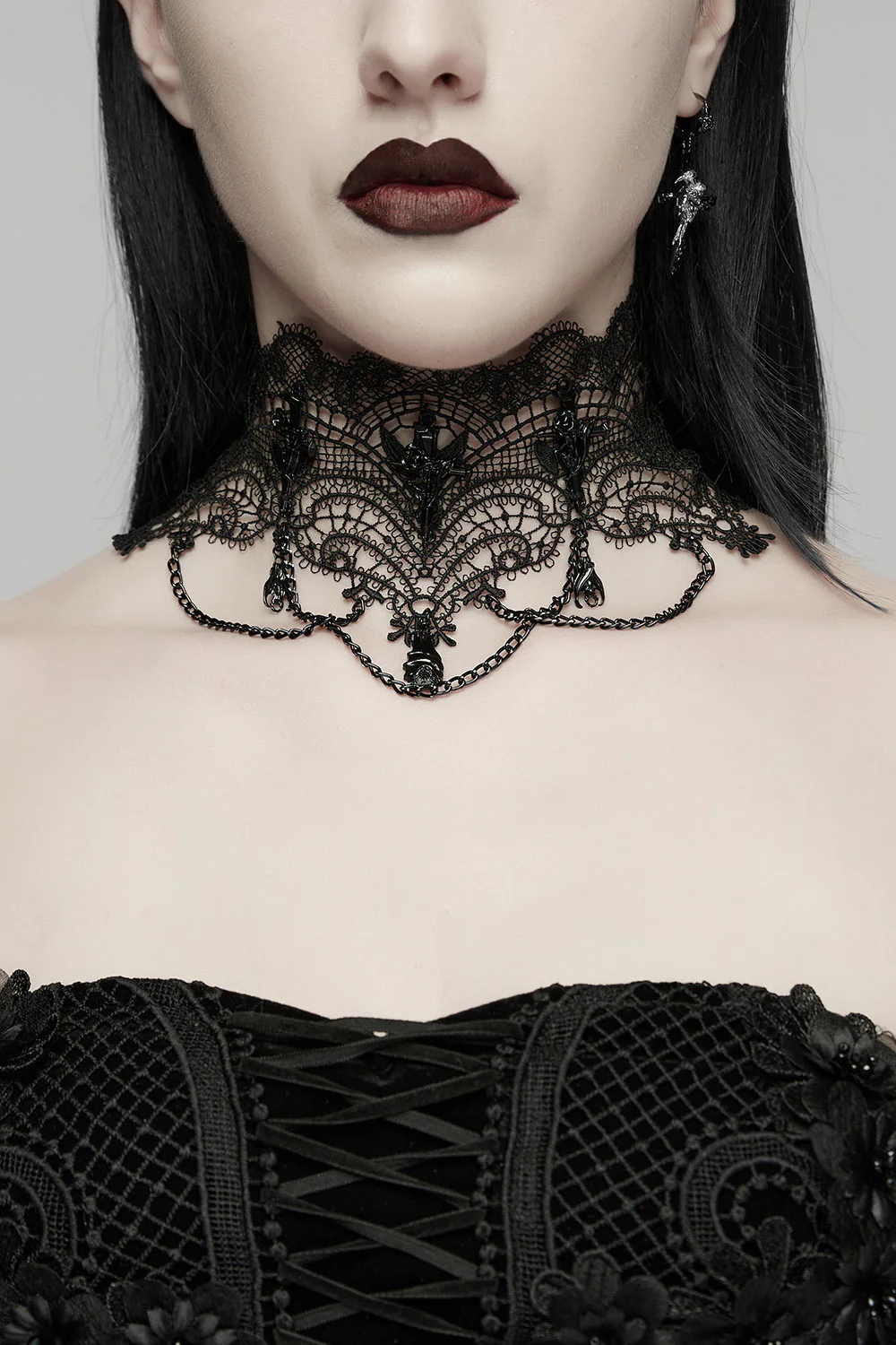 Spindle Spider Lace Choker - Image 3