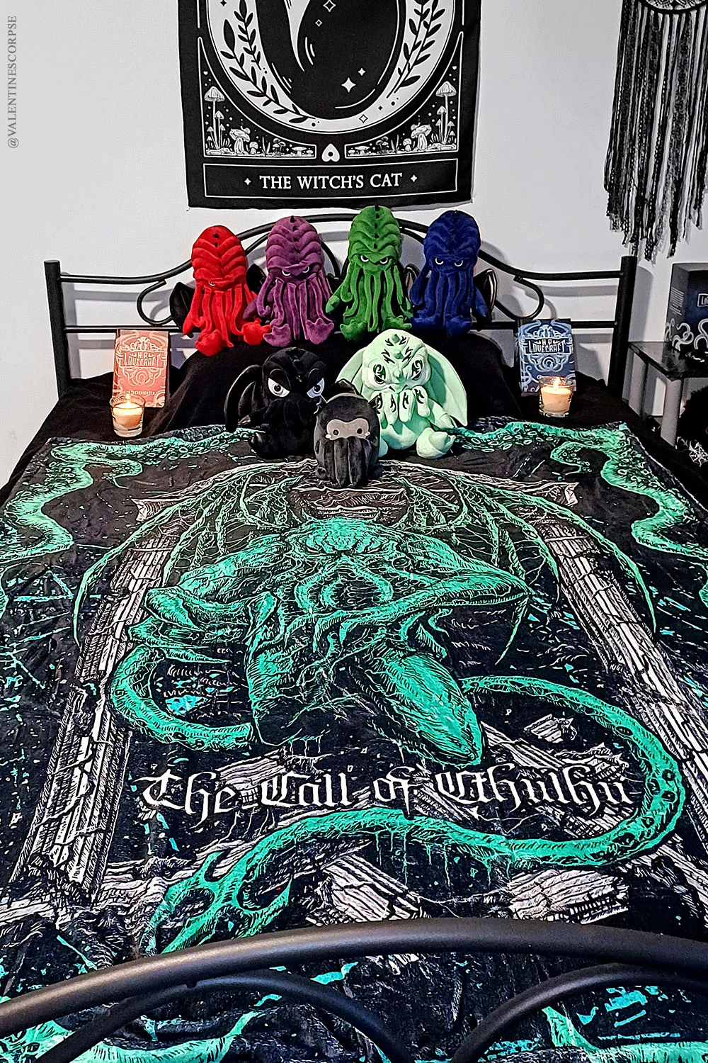 The Call of Cthulhu Throw Blanket - Image 4