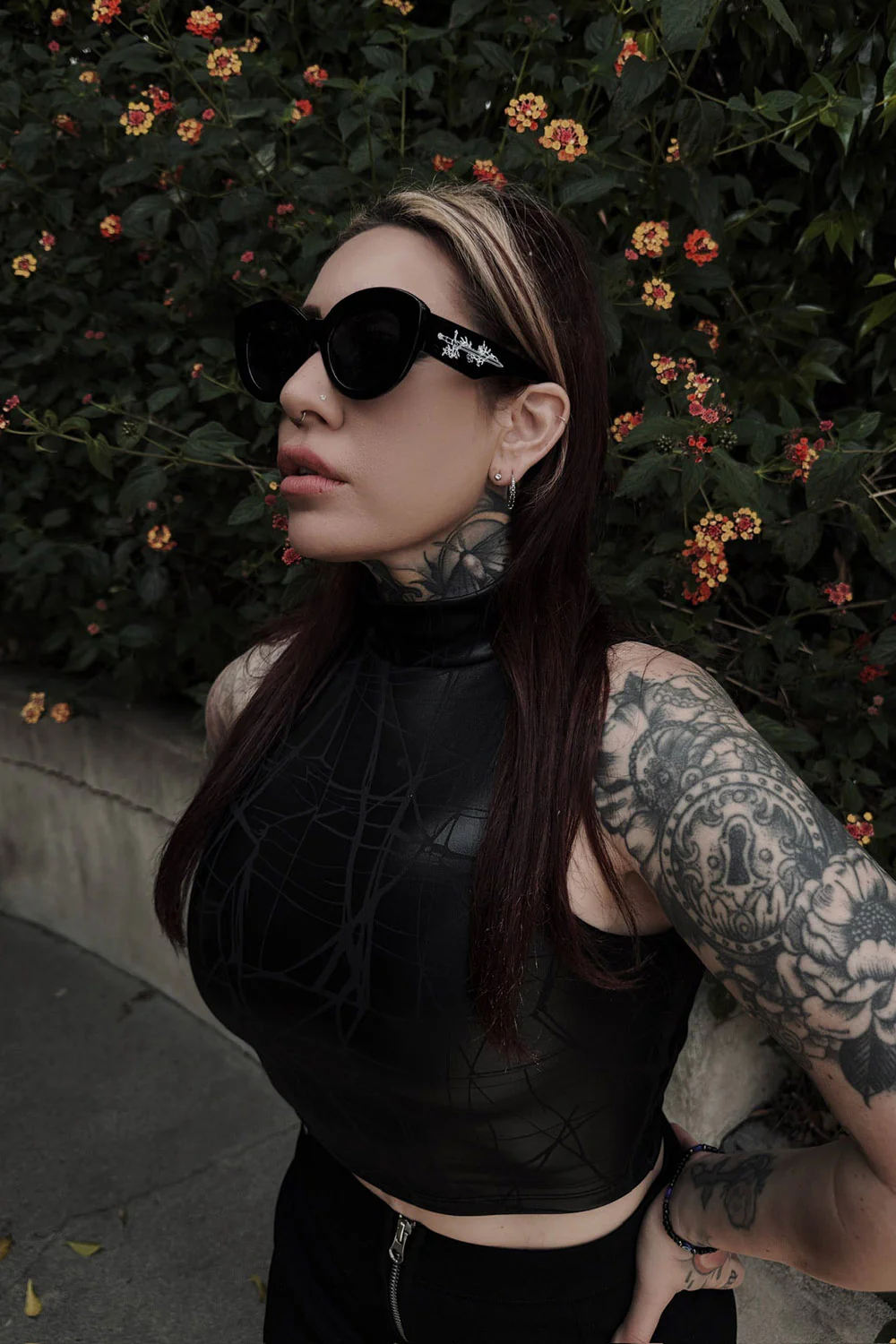 Thorn Sunglasses - Image 6
