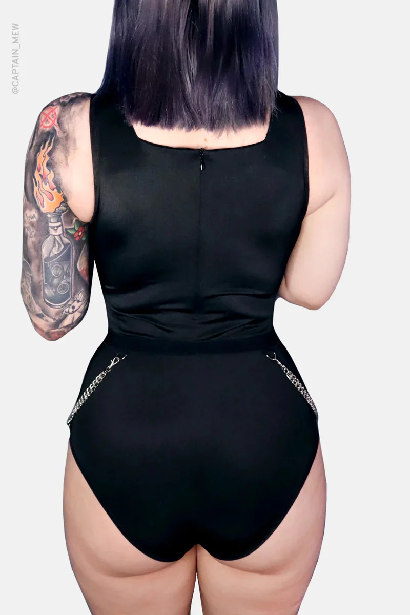 Venom Chain One Piece Swimsuit - Image 6