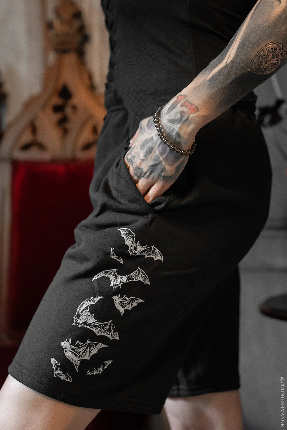 Vintage Bat Sweat Shorts [Unisex] - Image 3