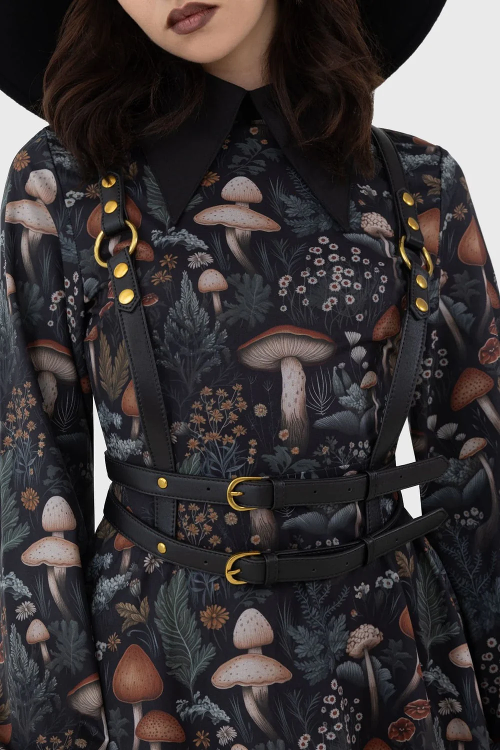 Wanda Harness [Black/Gold] - Image 3