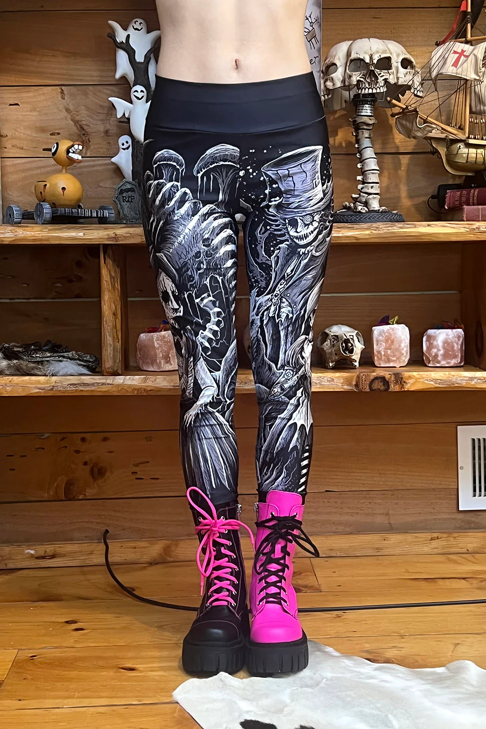 Wicked Wonderland Leggings - Image 3