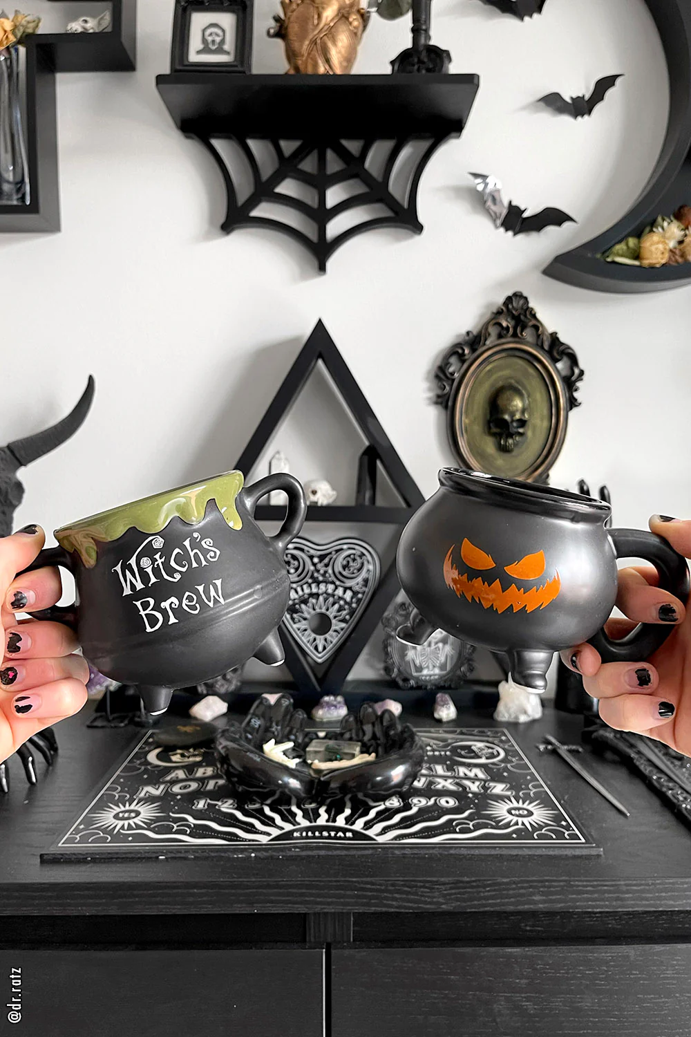 Witch's Brew Oozing Cauldron Mug - Image 11